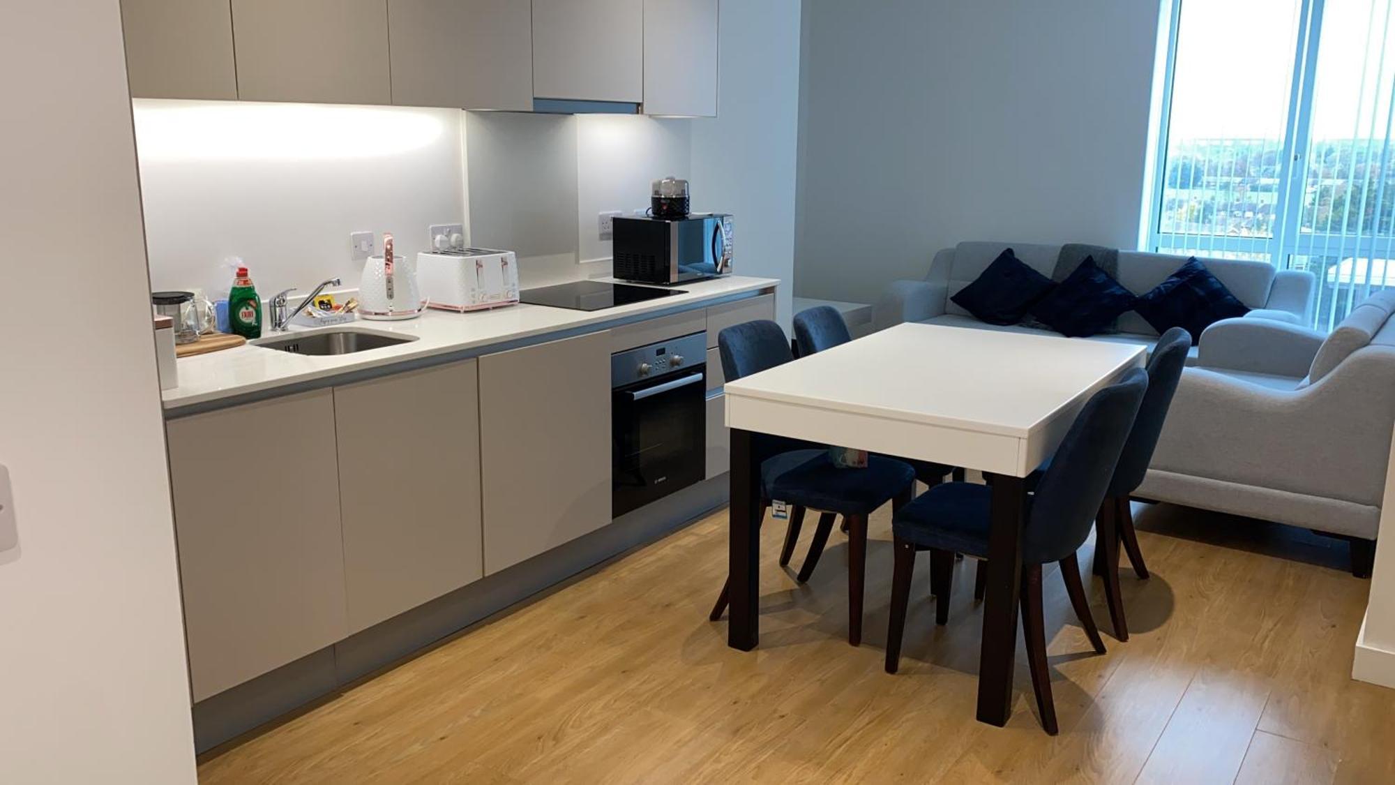 Berks Luxury Serviced Apartments , Free Parking, Free Gym And Free Wifi Bracknell Room photo